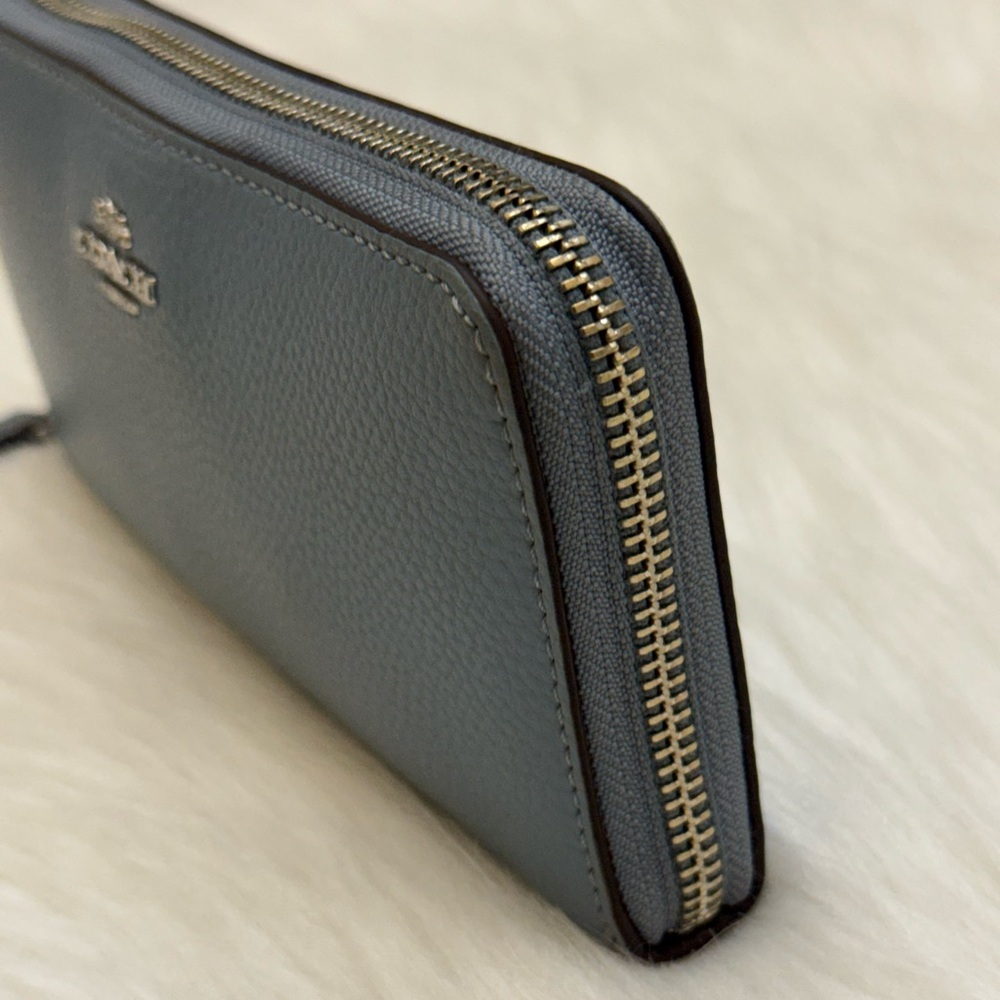 COACH - BLUE PEBBLED LEATHER LONG ZIP WALLET - Picture 7 of 16